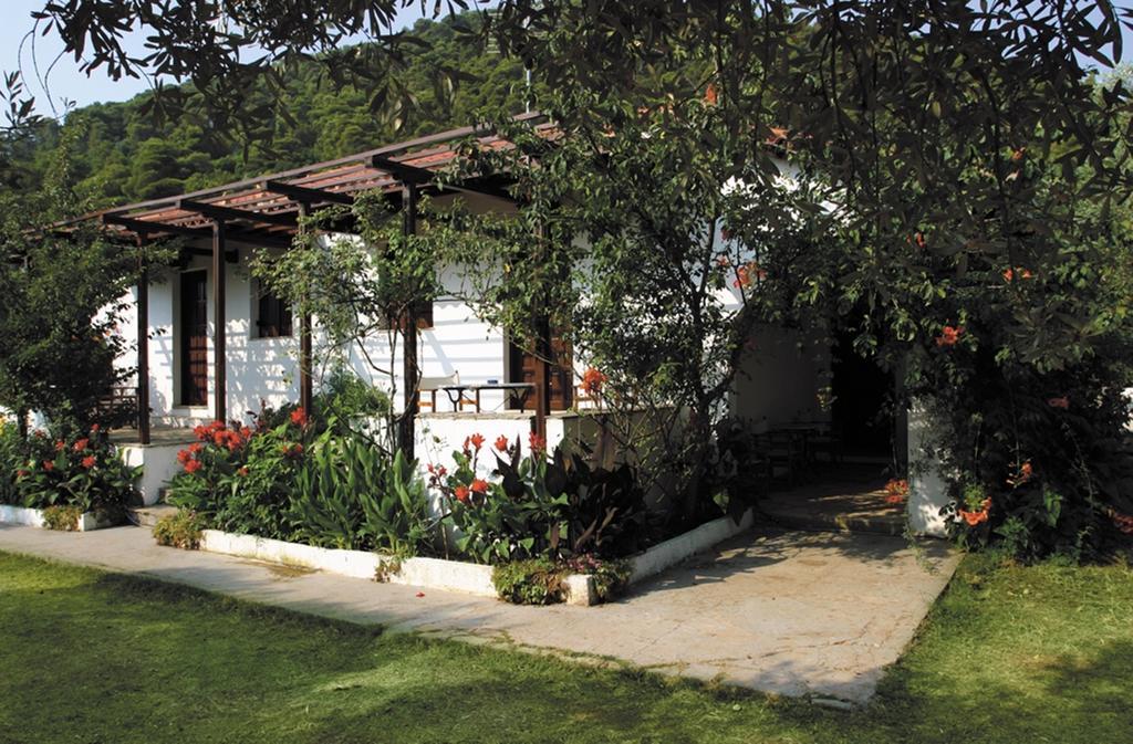 Artemis Bungalows Stafylos Eksteriør billede
